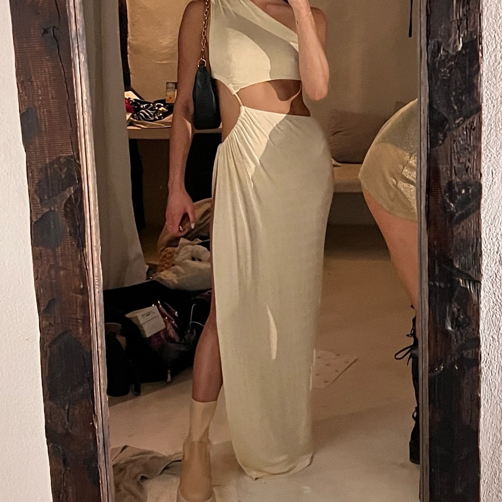 Beige dress worn once! Very comfortable and flattering